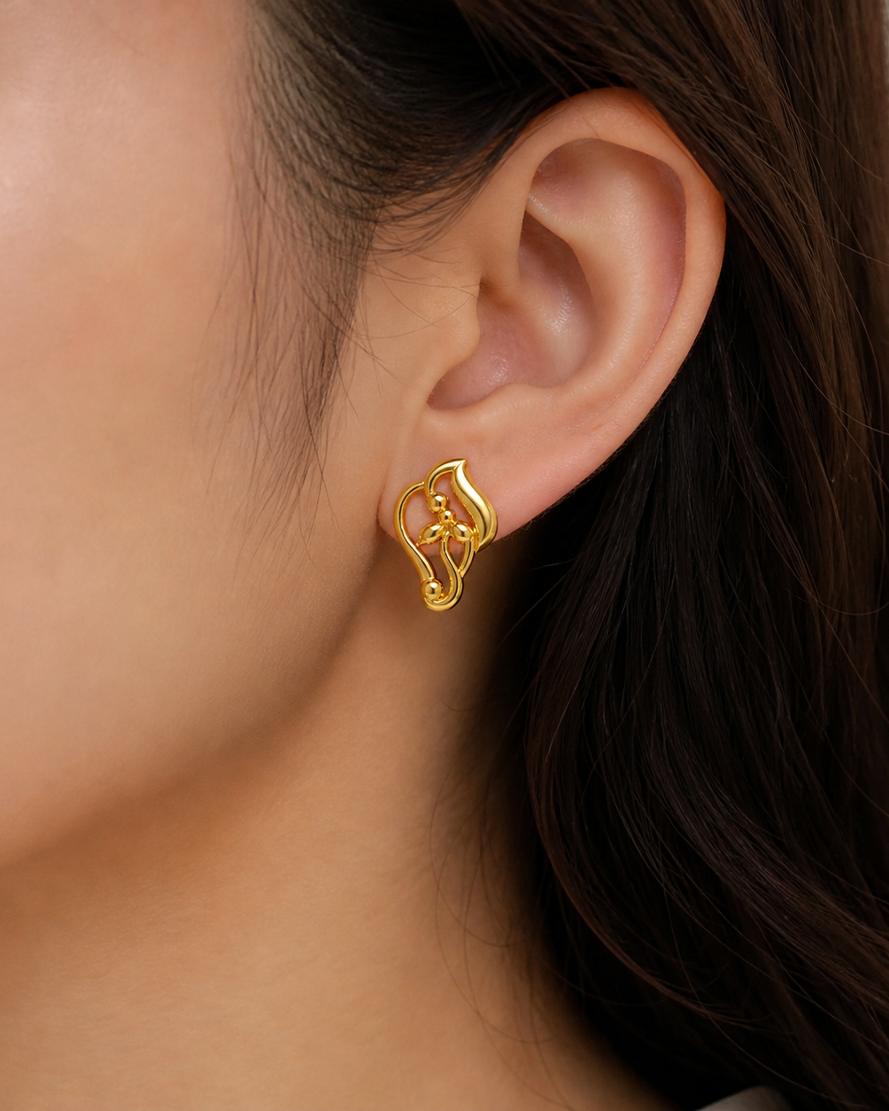 9K Golden Floral Vine Stud Earring