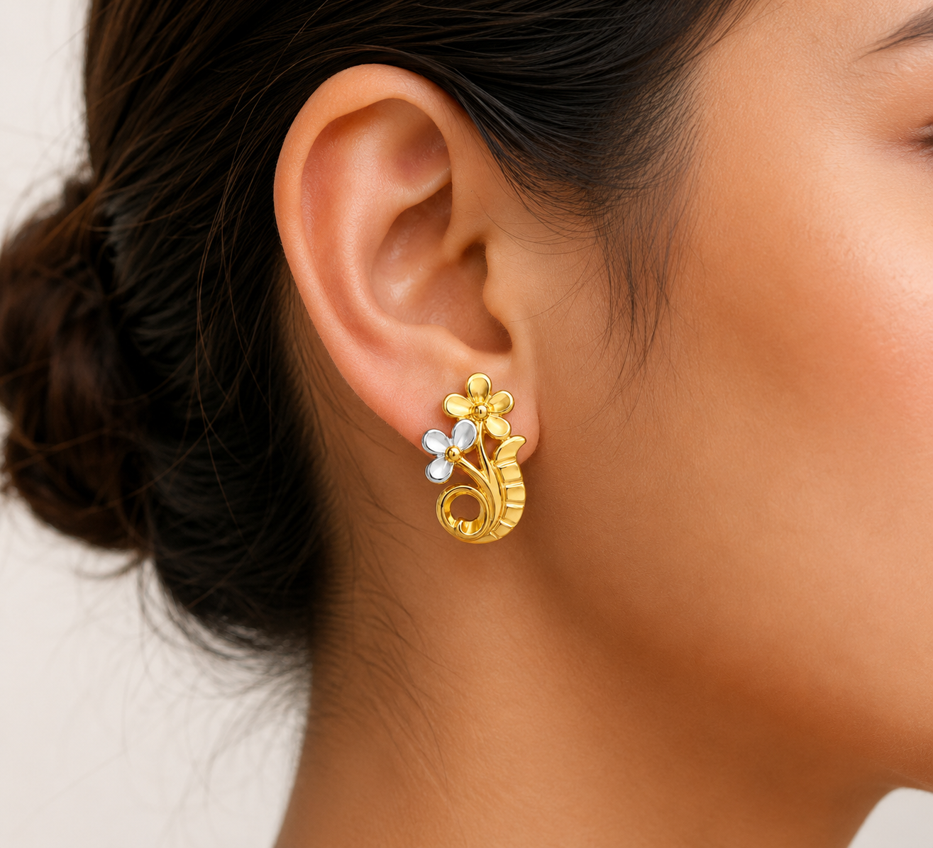 9K Dual-Tone Mango Motif Floral Stud Earring