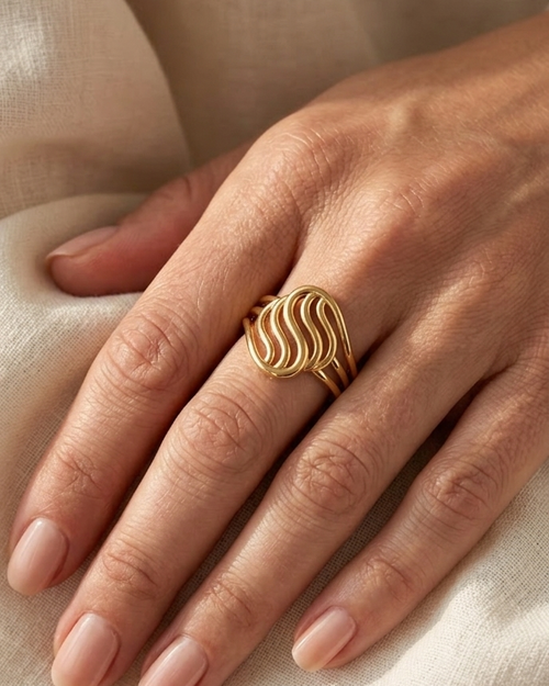 9K Abstract Heart Wave Ring