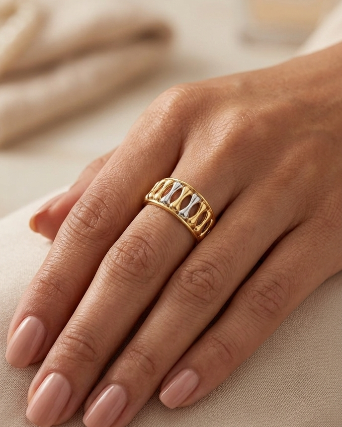 9K Two-Tone Hourglass Lattice Ring