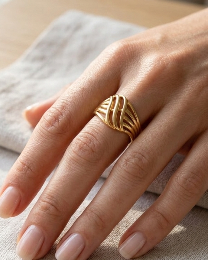 9K Interwoven Lattice Wave Ring
