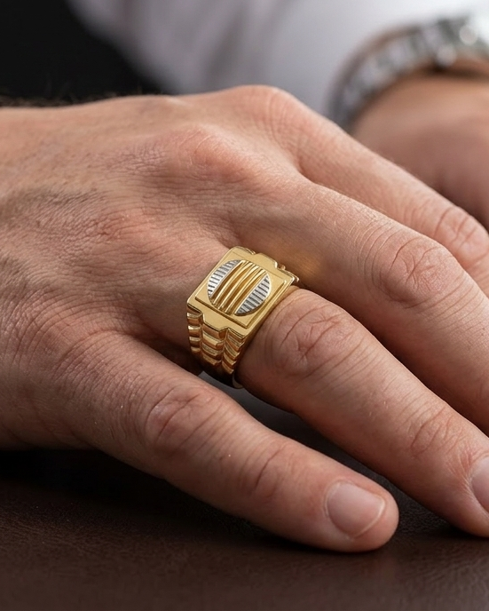 9K Gold Ribbed Circular Signet Ring