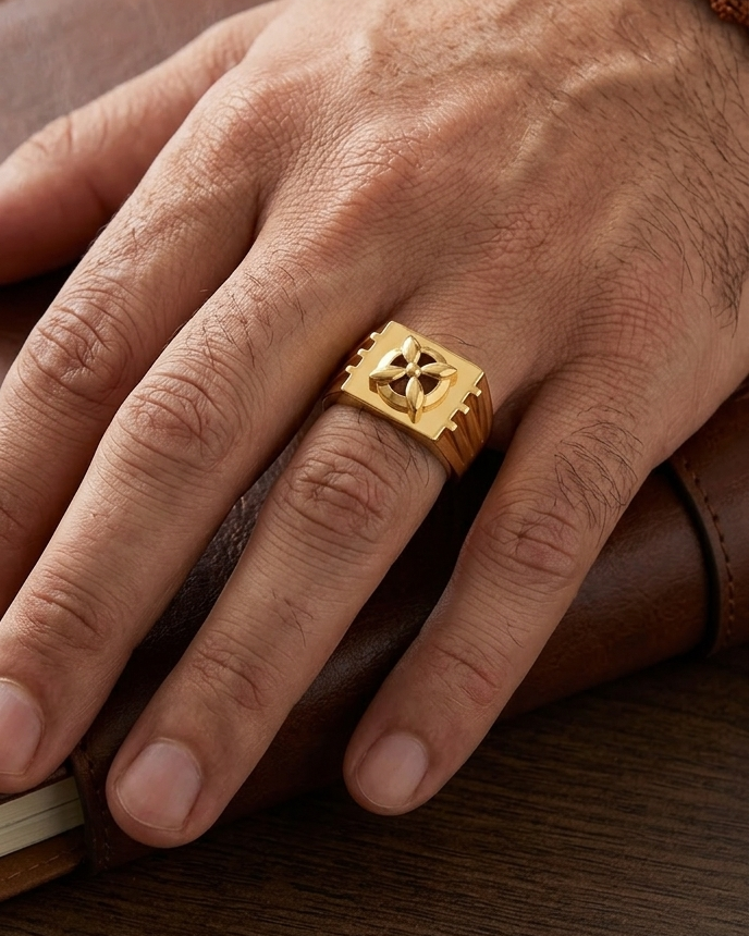 9K Gold Compass Flower Signet Ring