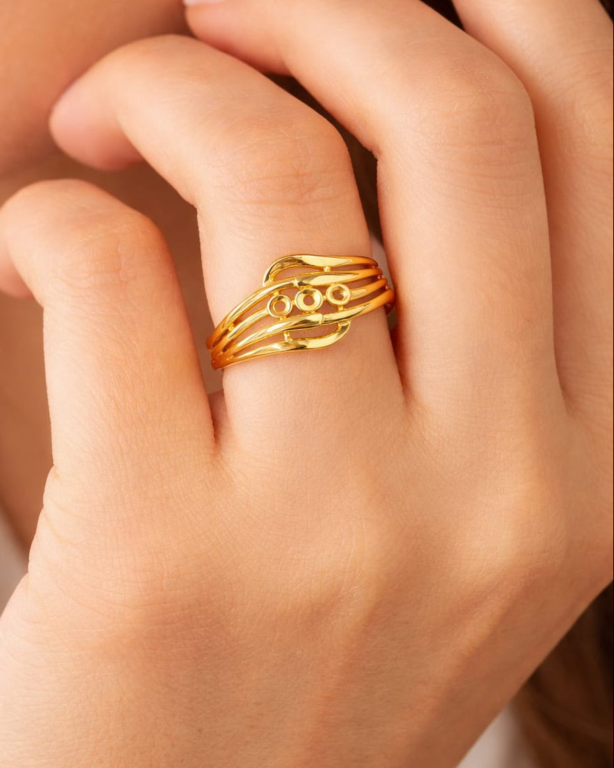 9K Gold Triple Pod Swirl Designer Ring
