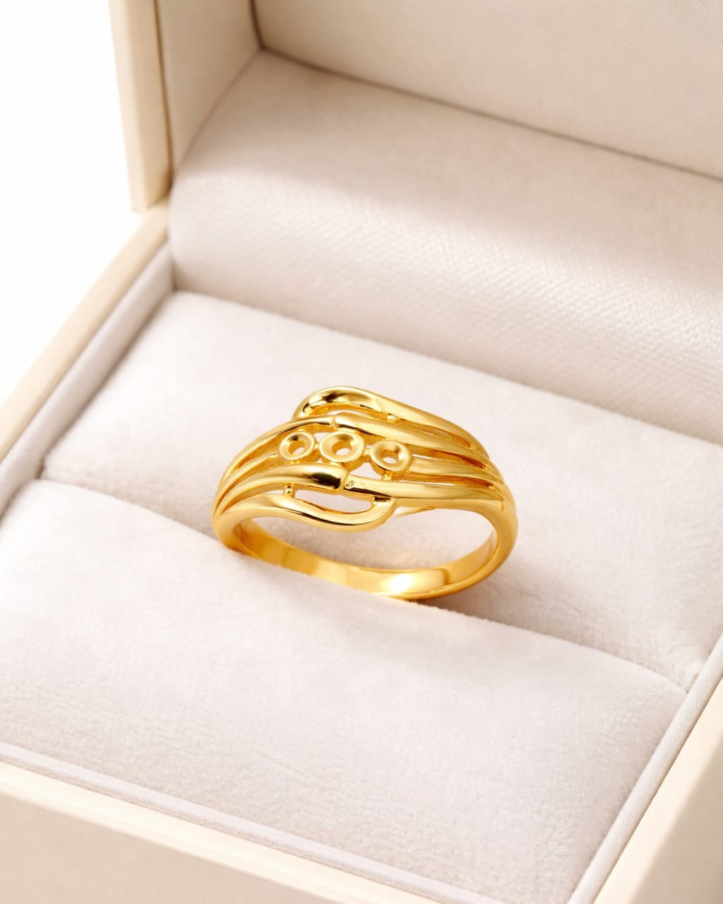 9K Gold Triple Pod Swirl Designer Ring
