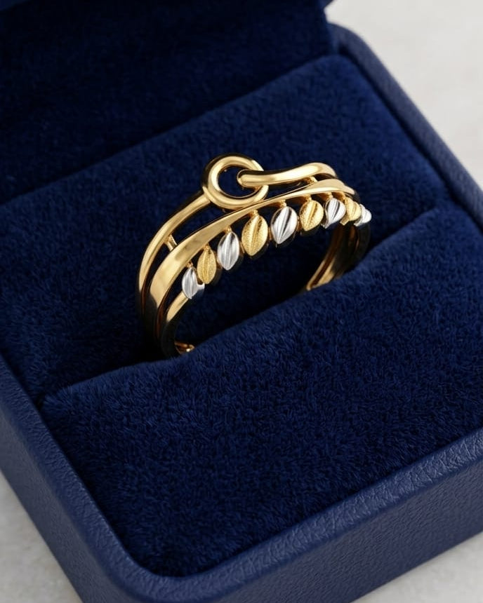 9K Two-Tone Twisted Rope Band with Circle Charm Ring