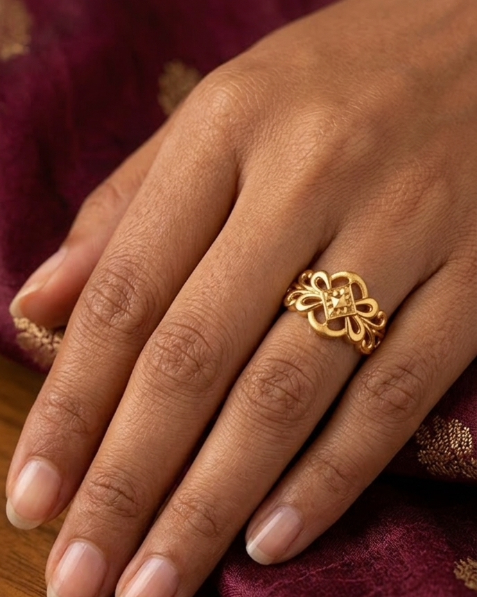 9K Vintage Filigree Tiara Ring
