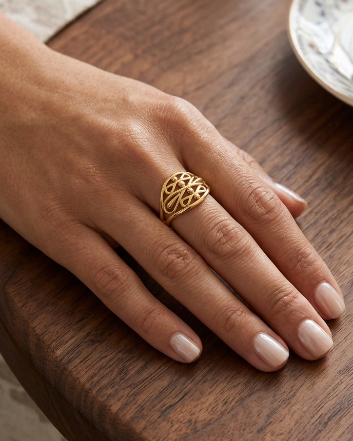 9K Gold Abstract Filigree Wave Ring