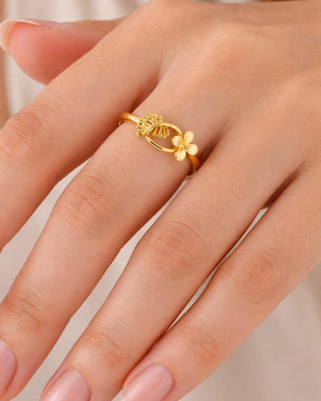 9K Gold Tropical Flower and Monstera Leaf Ring