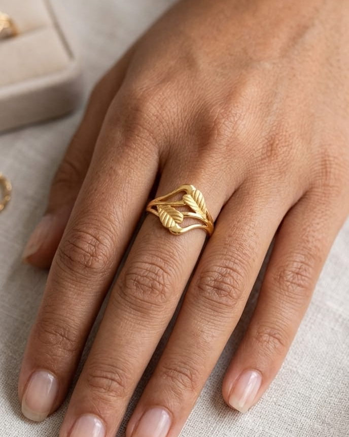 9K Gold Twin Leaf Bypass Ring