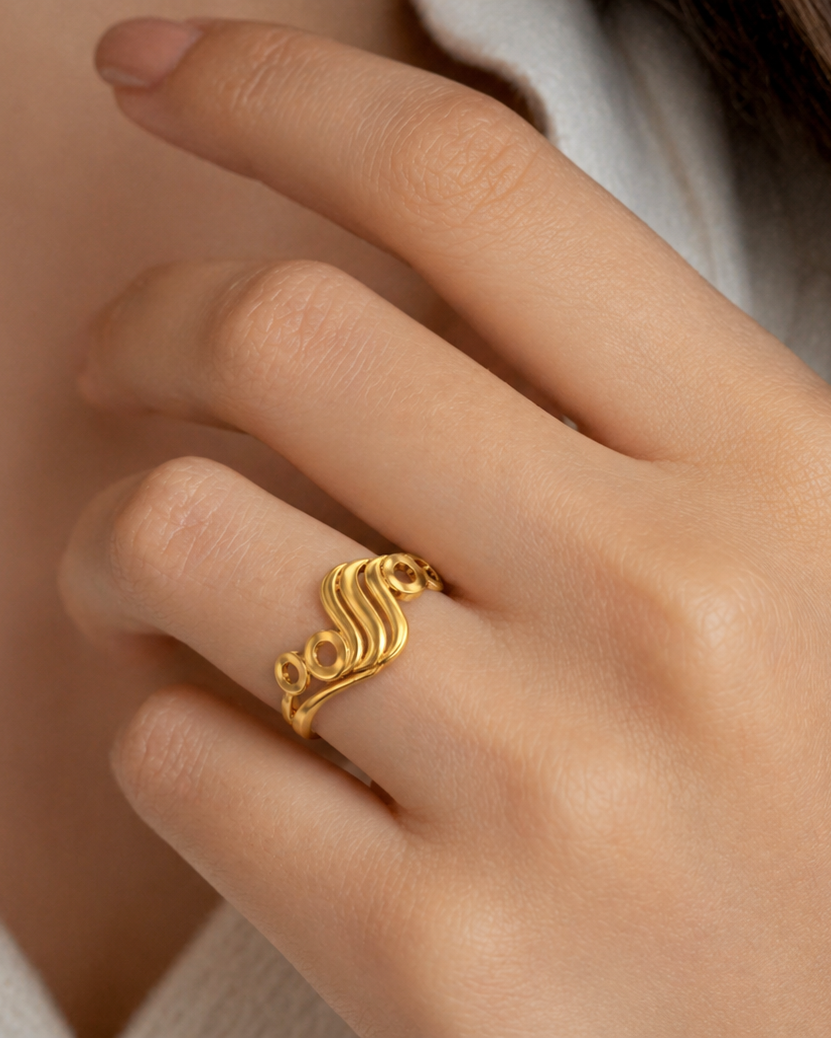 9K Wave Flow Gold Ring