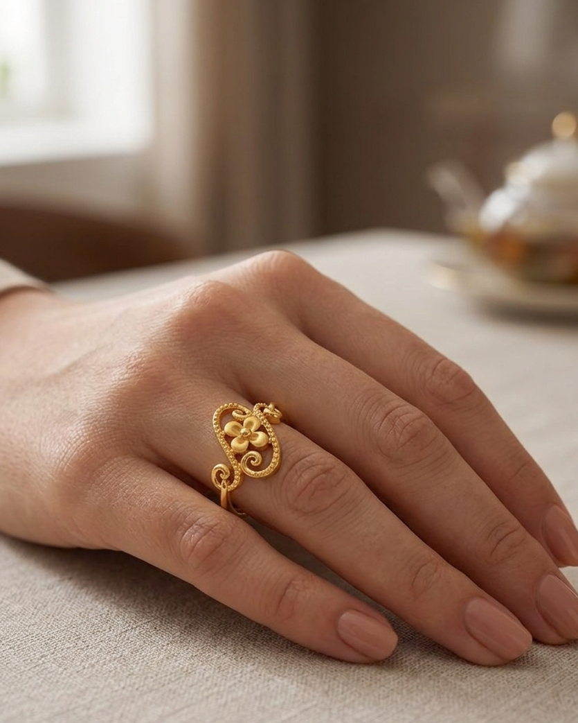 9K Gold Filigree Floral Scroll Ring