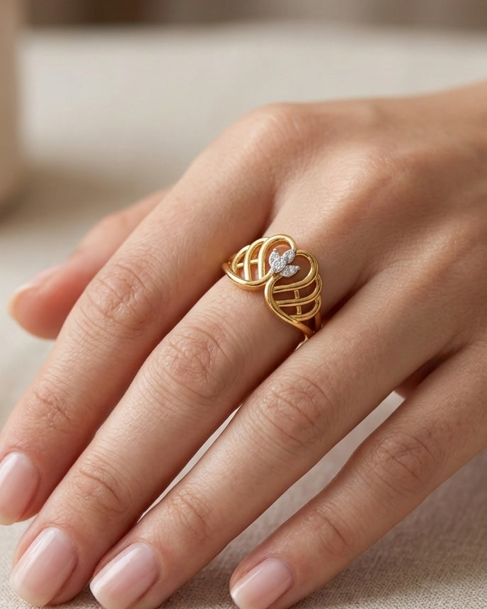 9k Marquise Cluster Heart Ring: