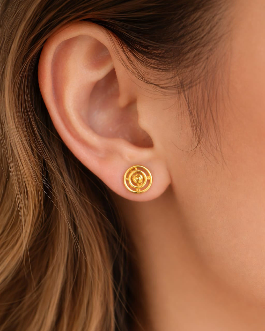 9k Golden Spiral Stud Earrings